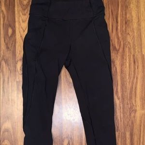 lulu lemon cropped leggings